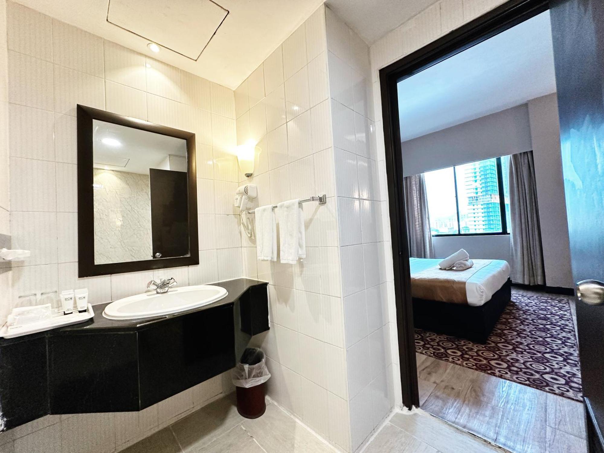Regalpark Hotel Kuala Lumpur Extérieur photo