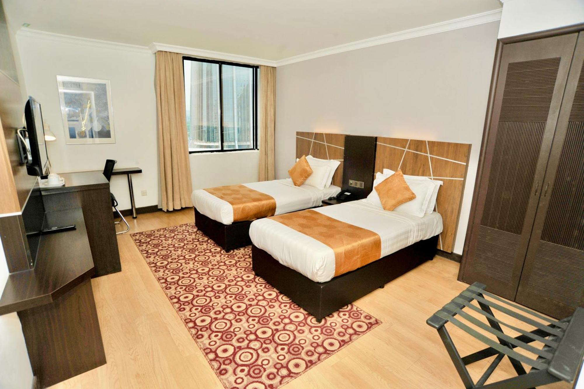 Regalpark Hotel Kuala Lumpur Extérieur photo