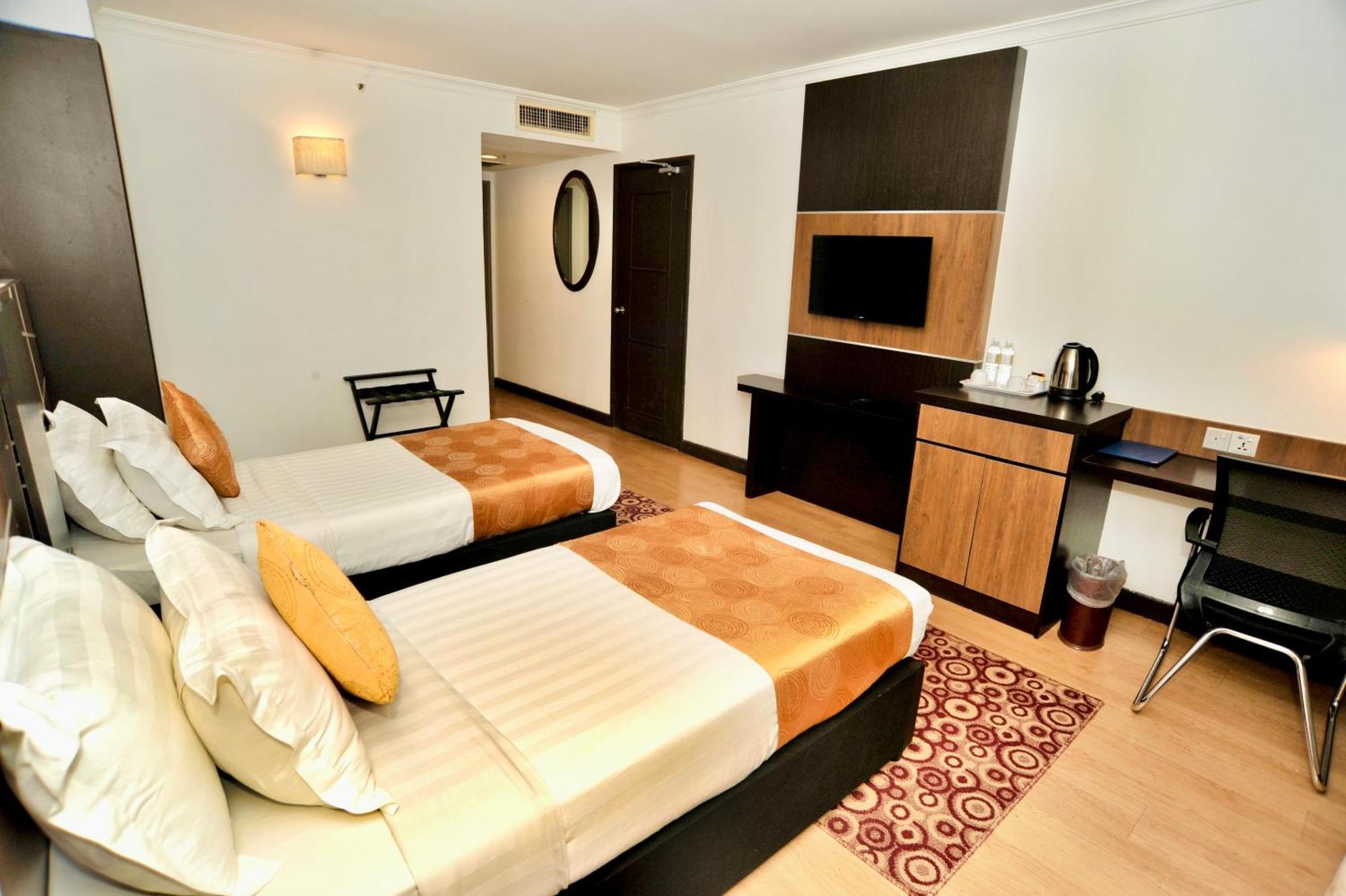 Regalpark Hotel Kuala Lumpur Extérieur photo
