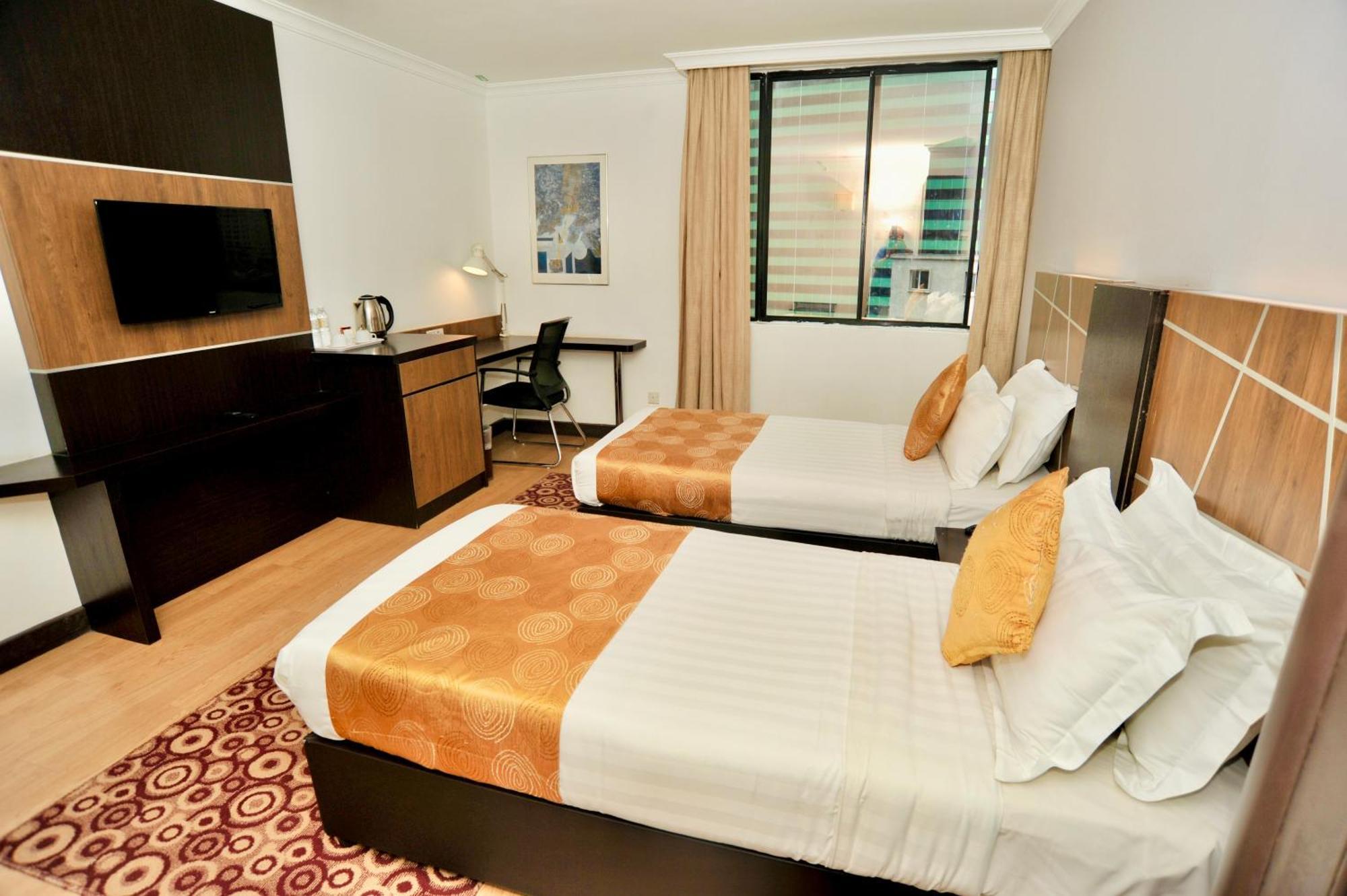 Regalpark Hotel Kuala Lumpur Extérieur photo