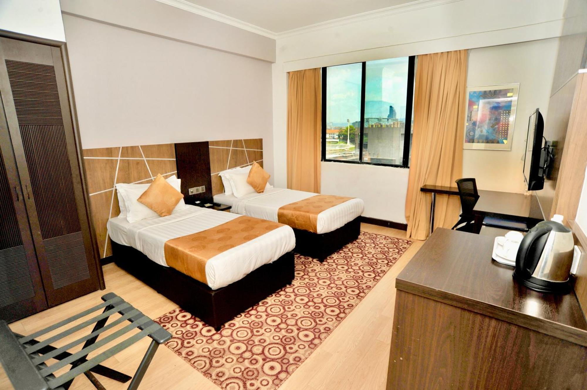 Regalpark Hotel Kuala Lumpur Extérieur photo