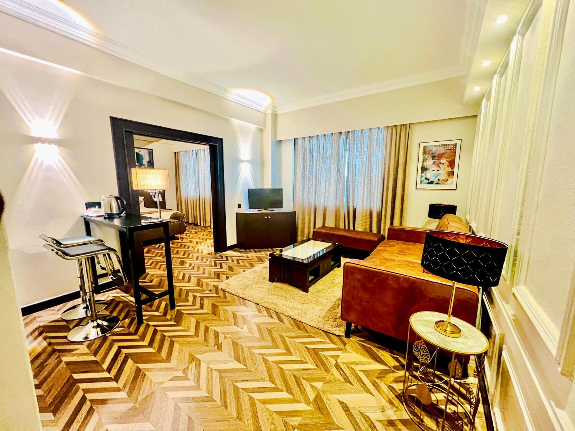 Regalpark Hotel Kuala Lumpur Extérieur photo