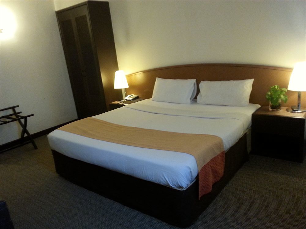 Regalpark Hotel Kuala Lumpur Extérieur photo